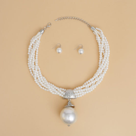 Pendant XL White Pearl 6 Strand Twisted Choker