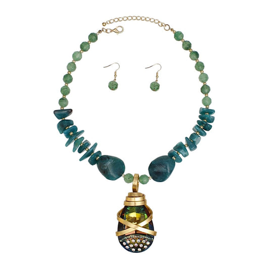 Pendant Green Stone Bead Teardrop Crystal Necklace