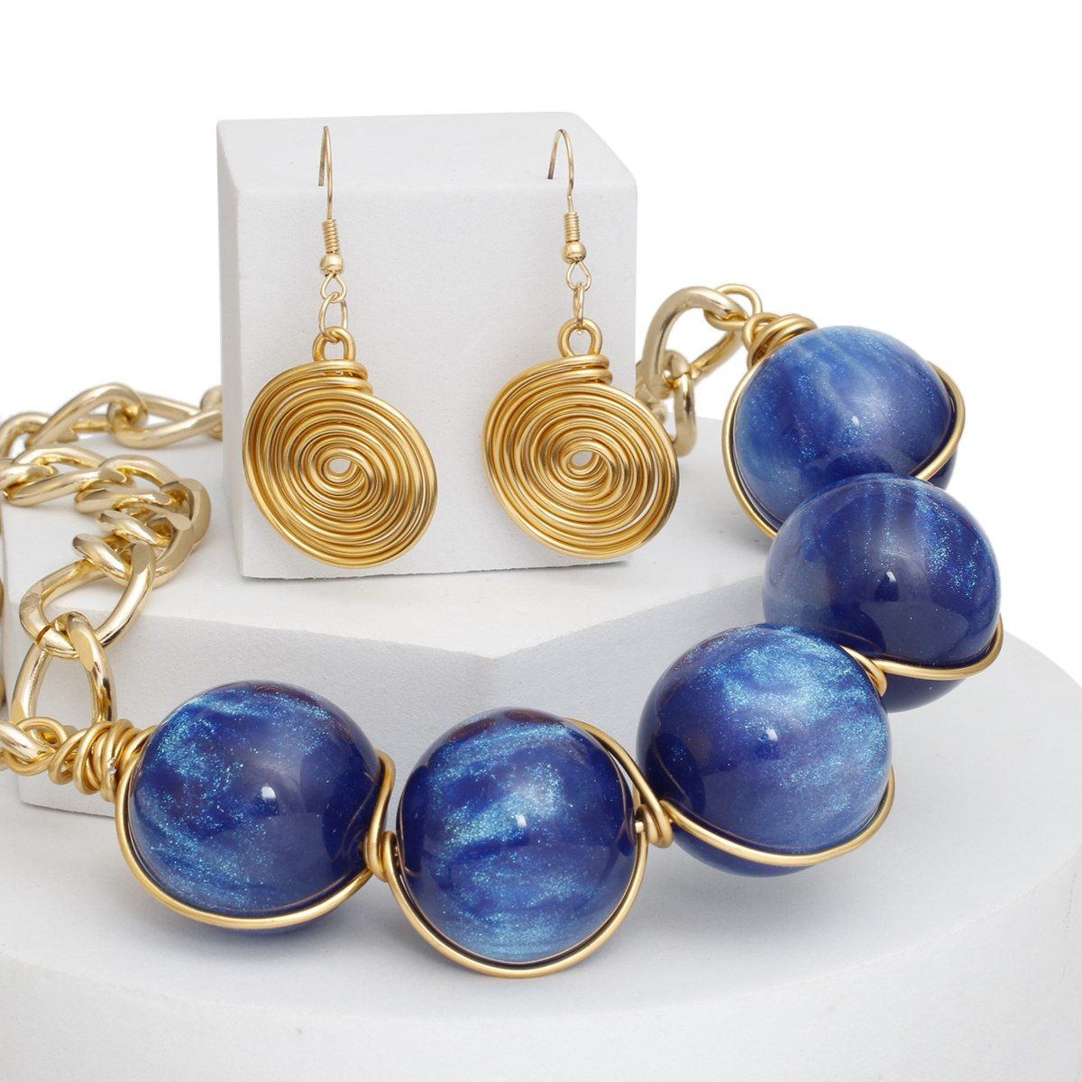 Collar Blue Galactic Bead Gold Chain Necklace