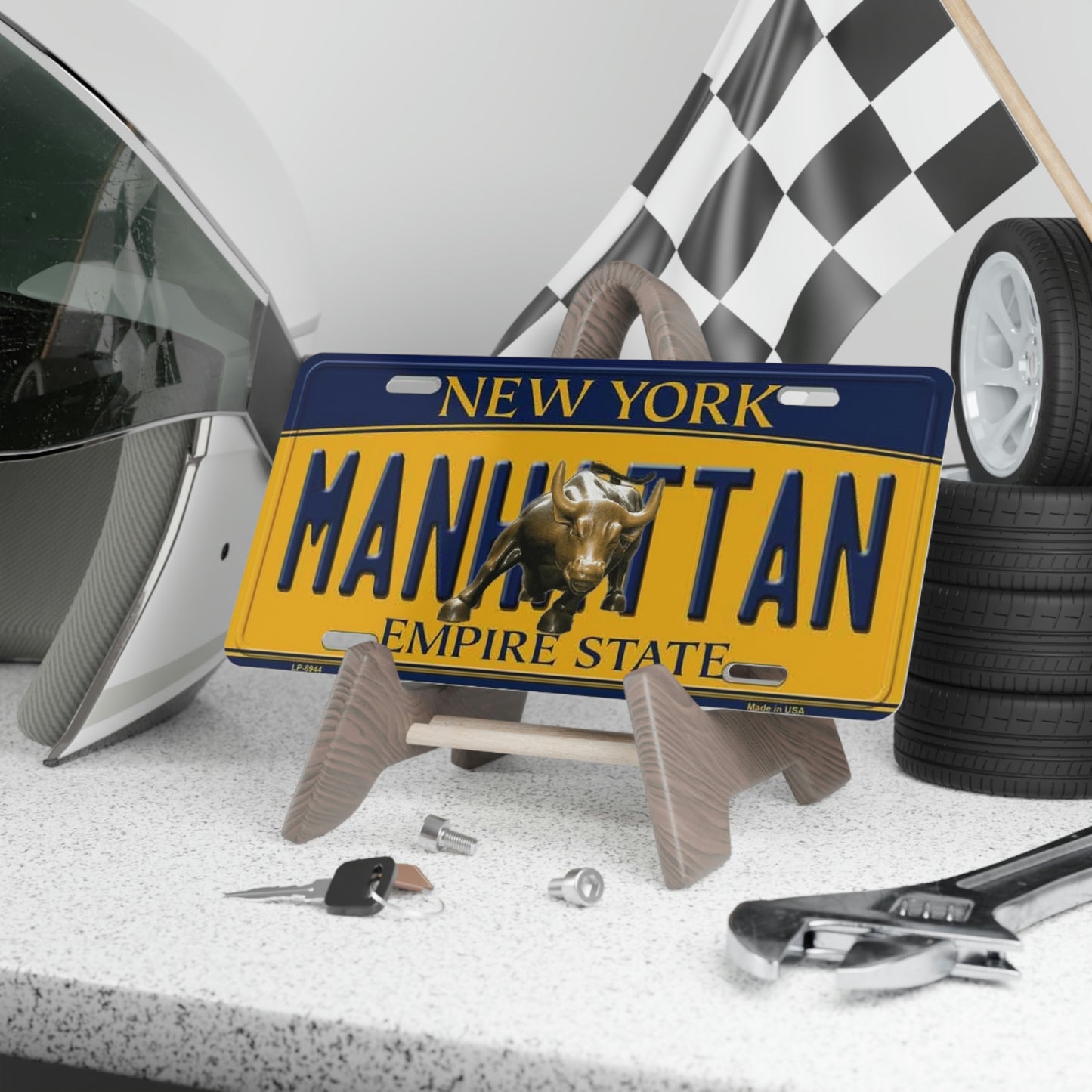 Manhattan Wall Streets Charging Bull Vanity License Plate