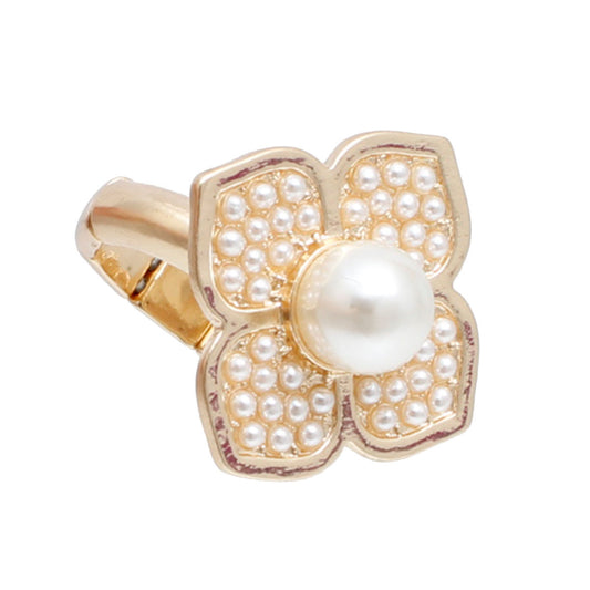 Pearl Bloom: Flower Ring