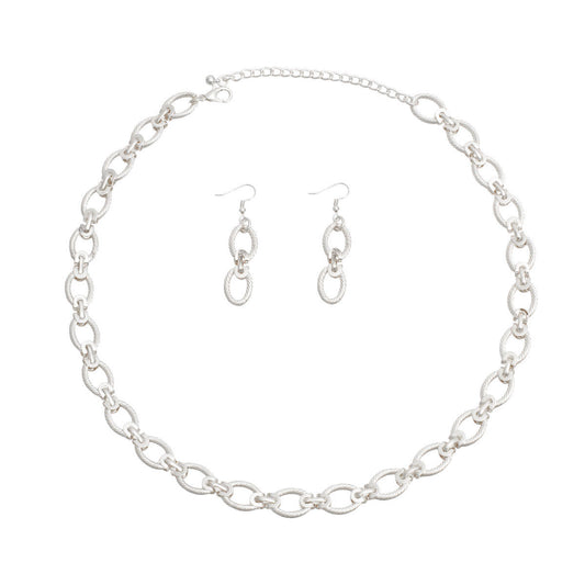 Twisted Oval Silver Metal Chain Set