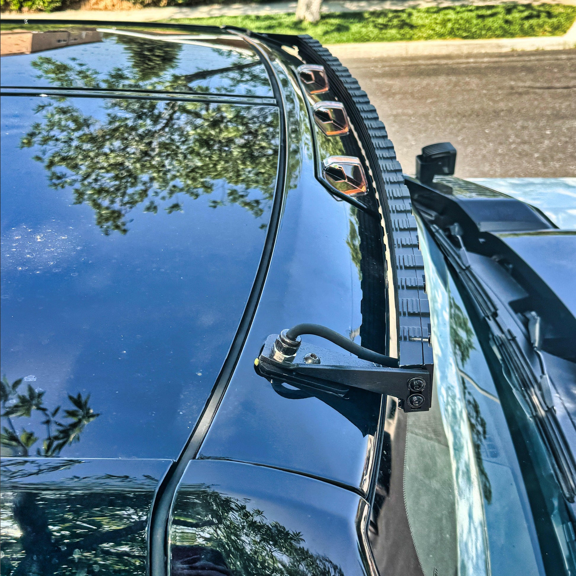 Close-up of a car's roof with LED Light Bars Mounted