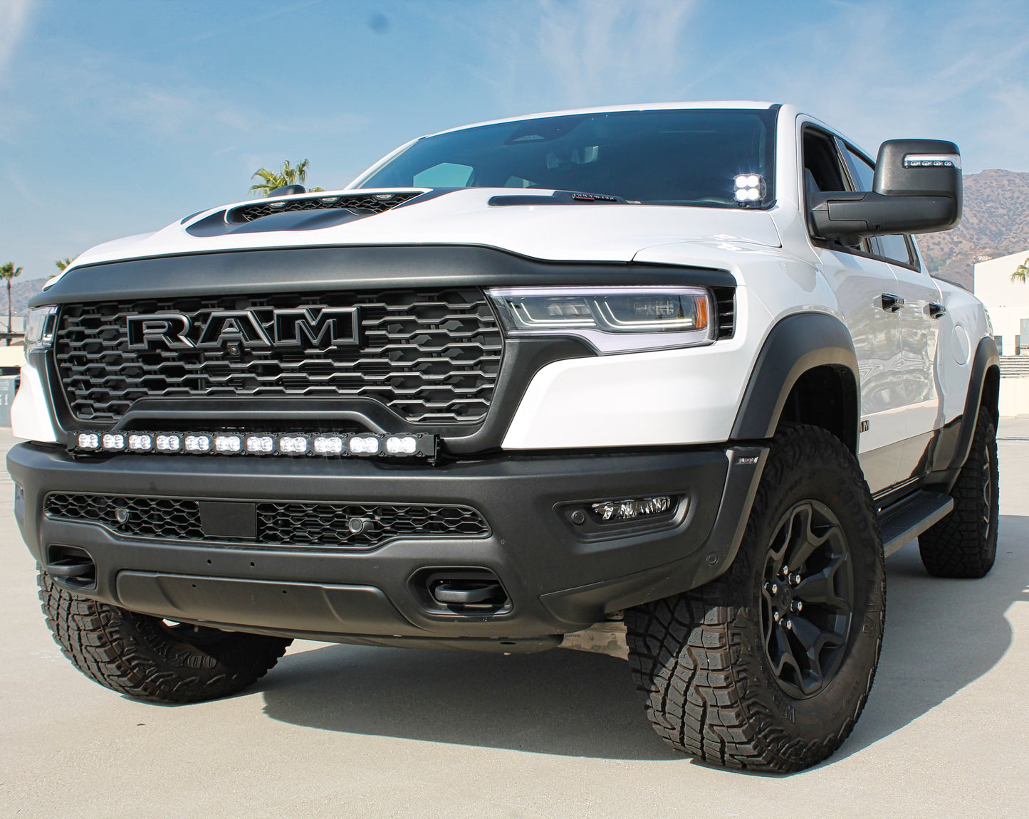 2025+ RAM 1500 Rebel 40in Light Bar - PRO