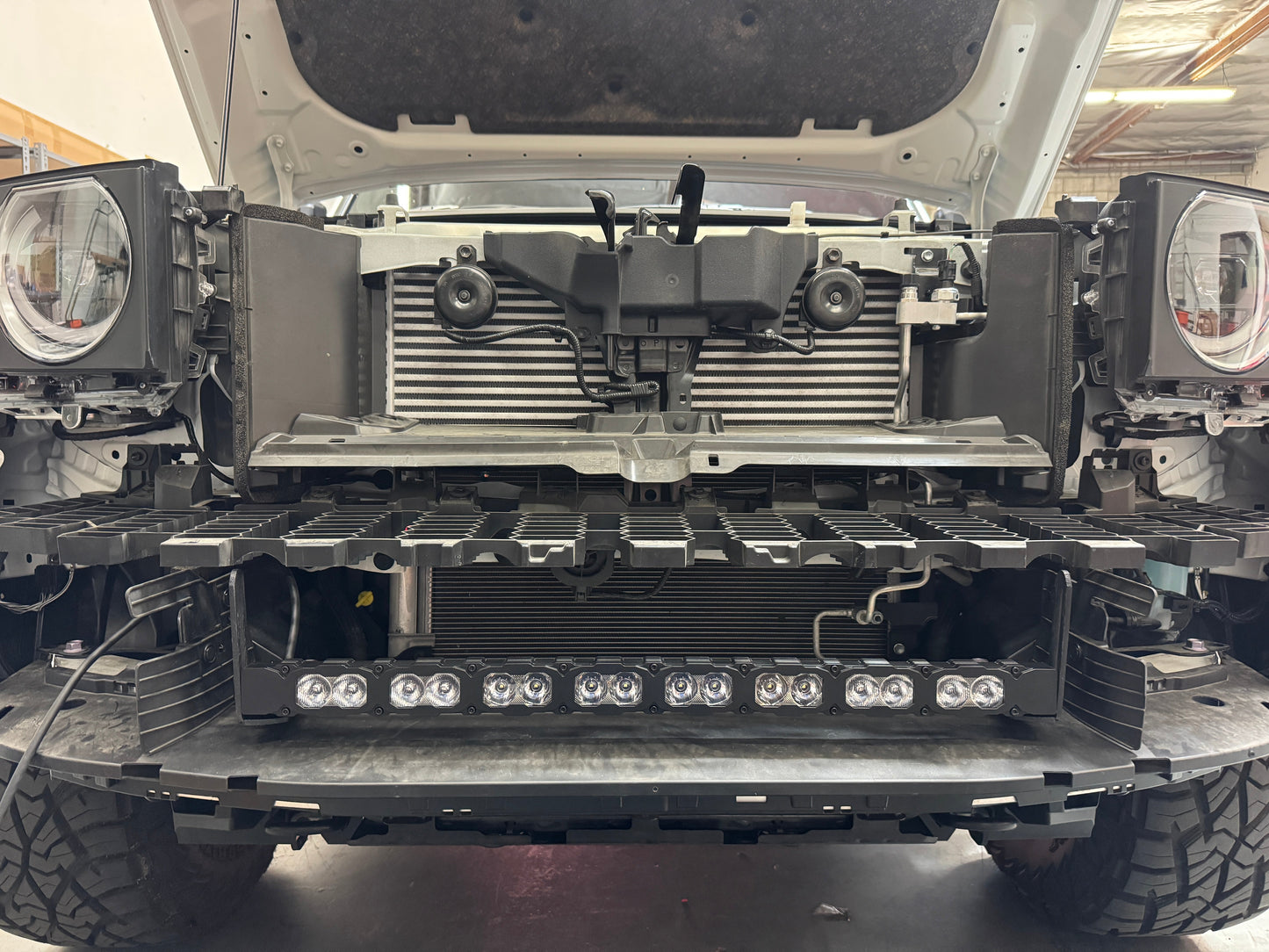 2024+ Toyota Land Cruiser Single 30in Light Bar - PRO