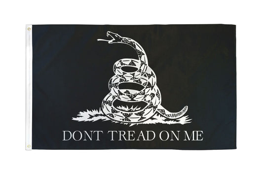 Black flag with white snake design and 'Don't Tread on Me' text