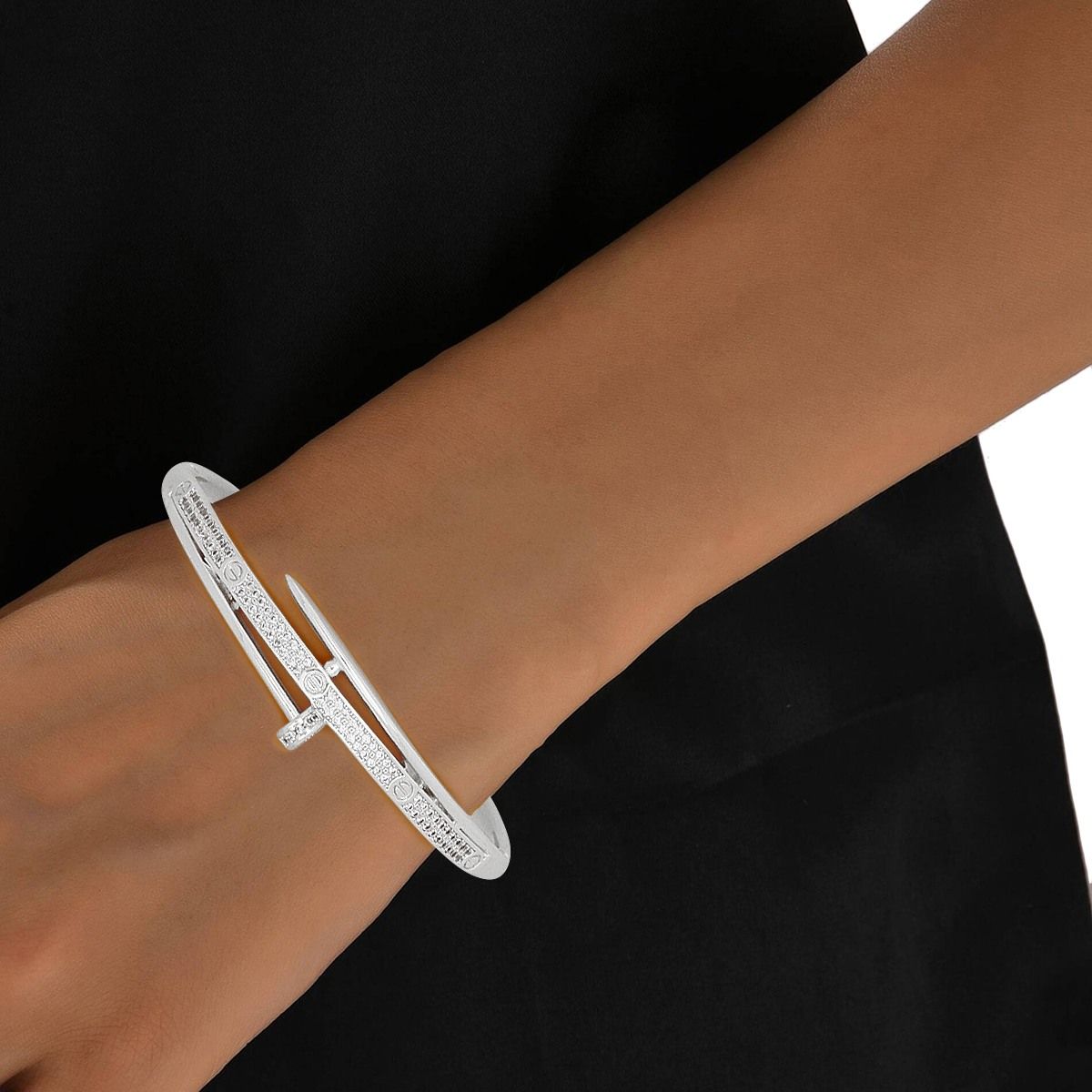 Bangle Sleek Iconic Love Luxe Pave Silver Bracelet