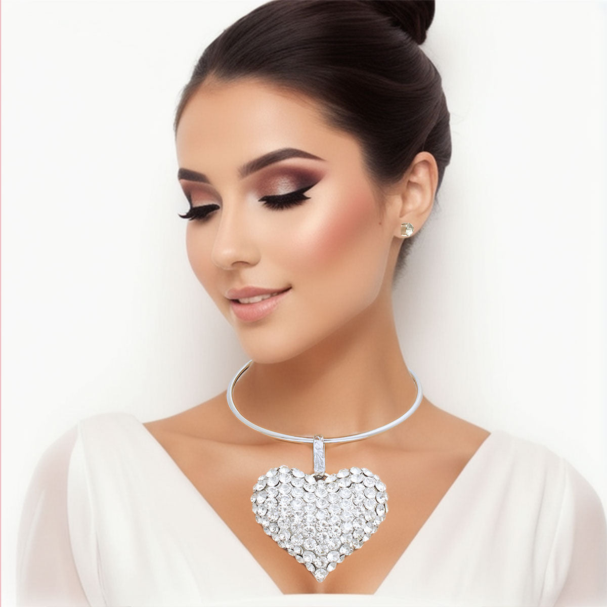 Silver Rigid Collar XL Rhinestone Heart Set