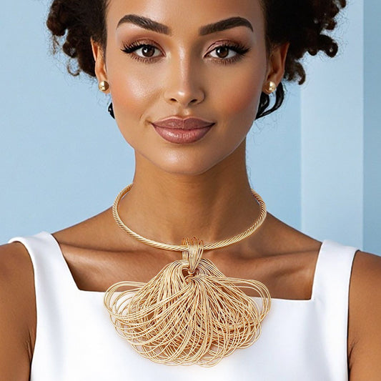 Pendant Gold Large Fanned Metal Wire Necklace