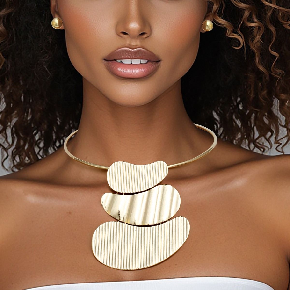 Pendant Gold Multi Fluid Texture Collar Necklace