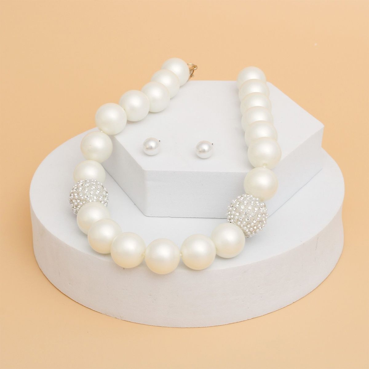 Pearl Cream 18mm Single Strand Stone Set Women