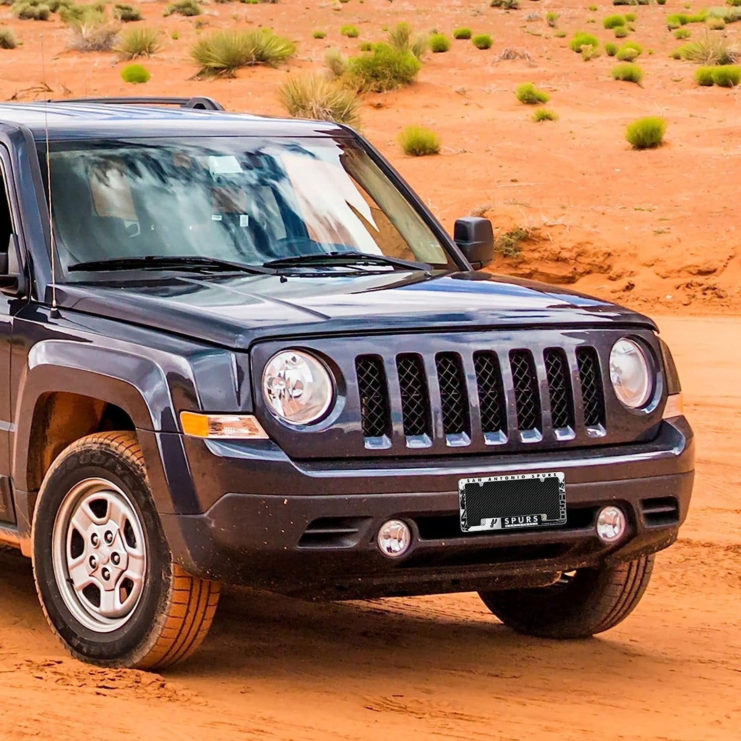 New York Jets Metal License Plate Frame Chrome Tag Cover, Carbon Fiber Design, 6x12 Inch