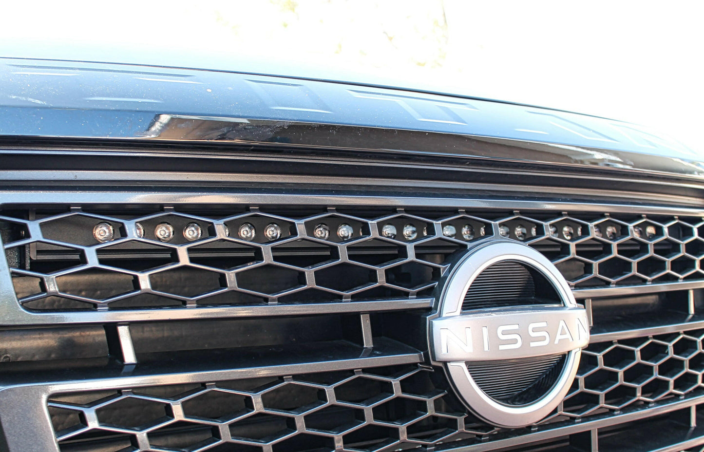 2017+ Nissan Titan Single 30in Light Bar