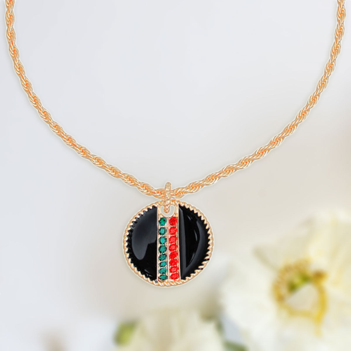 Black Stripe Pendant Gold Twisted Chain