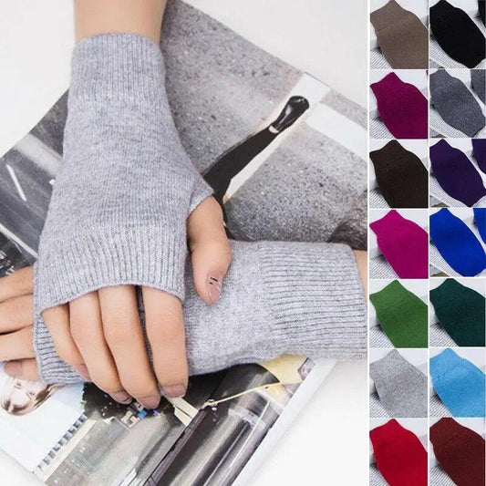 Gray knitted fingerless gloves held by a hand, with color swatches on the side.
